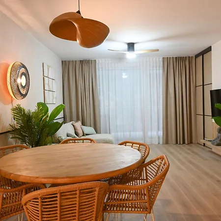 Nadmorska Florina Q4apartments * 莱鲍
